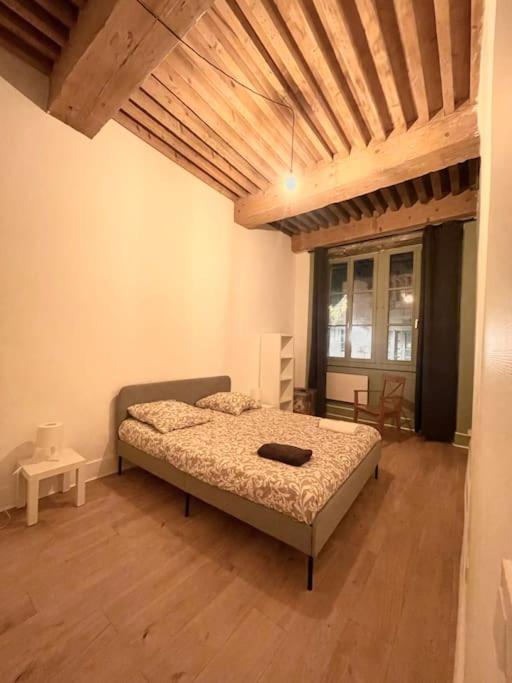Elegant 2 Chambres Vieille Ville 브장송 외부 사진
