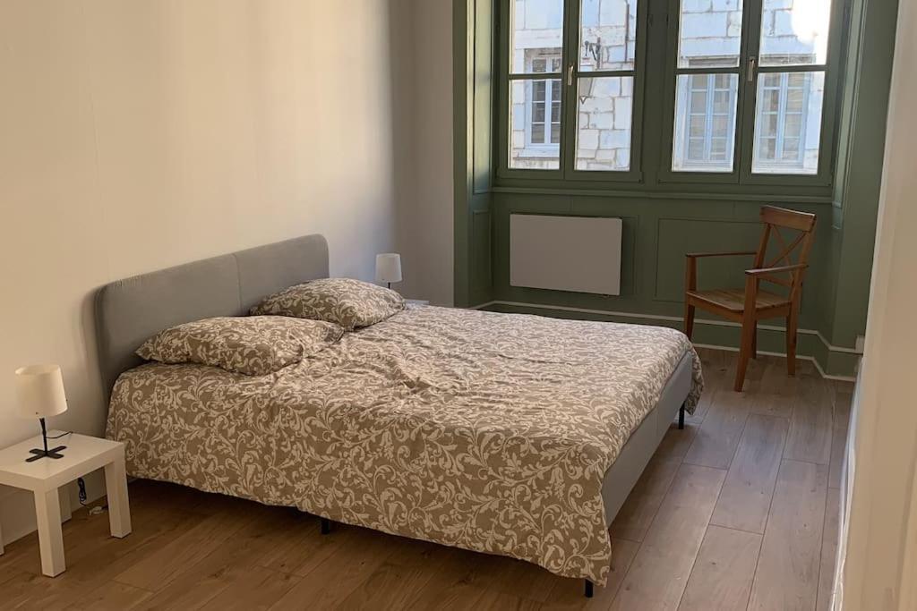 Elegant 2 Chambres Vieille Ville 브장송 외부 사진